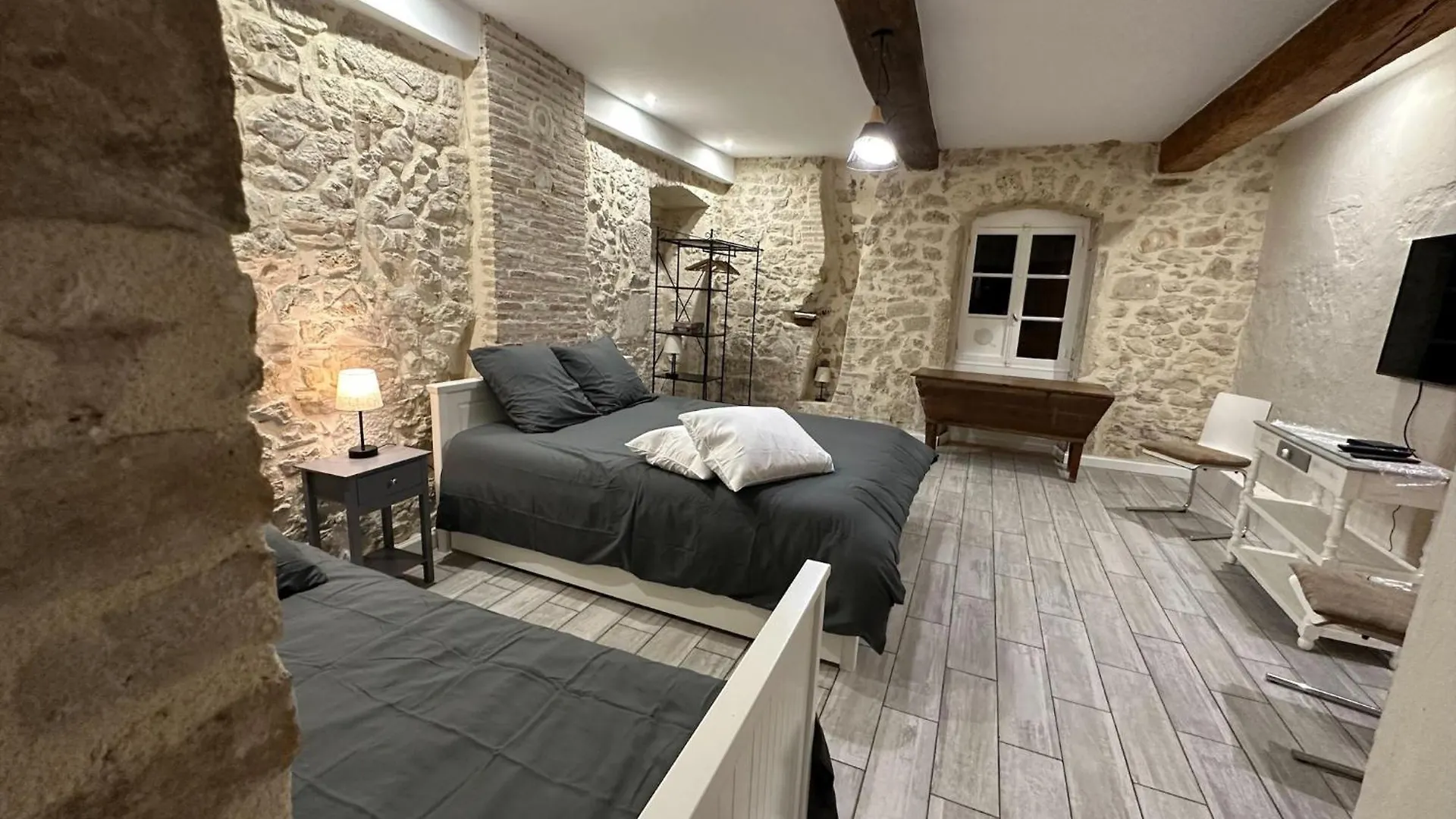 Appartement Prive Avec Piscine Vue Exceptionnelle Sur L'Eau Groslee